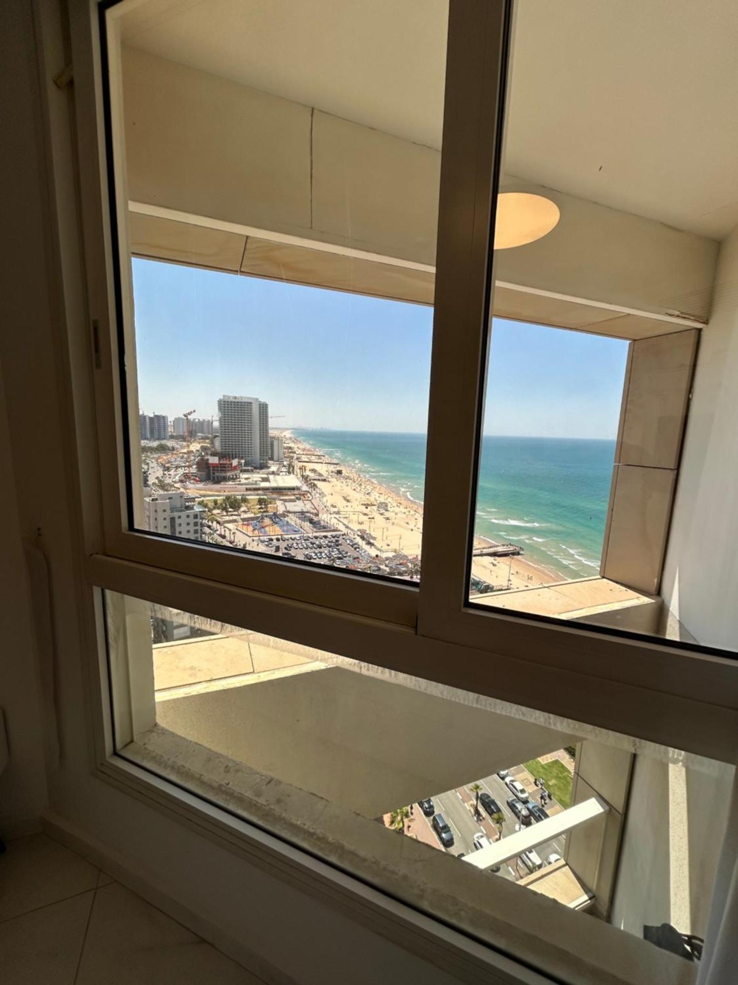 סוויטת אהבה מתוקה על הים-Sweet Love Suite On The Sea Bat Yam Esterno foto