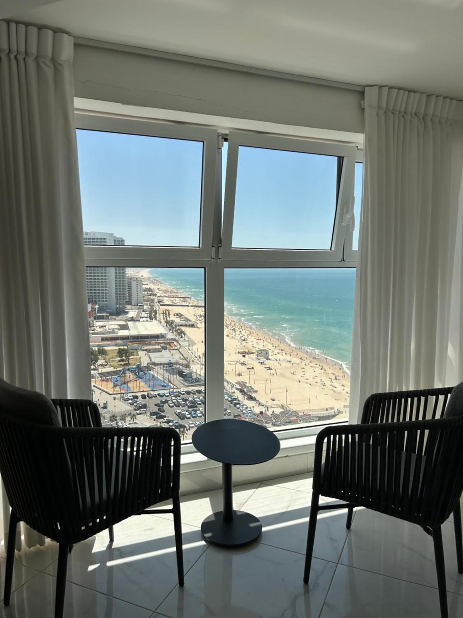 סוויטת אהבה מתוקה על הים-Sweet Love Suite On The Sea Bat Yam Esterno foto