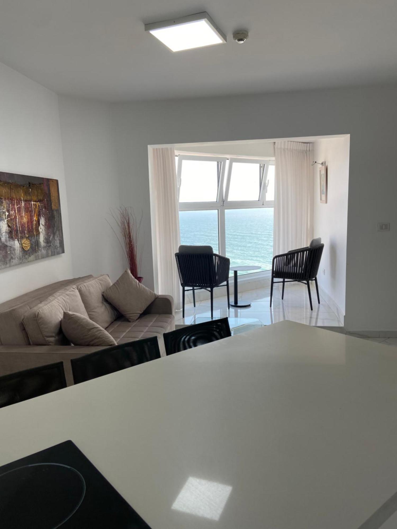 סוויטת אהבה מתוקה על הים-Sweet Love Suite On The Sea Bat Yam Esterno foto